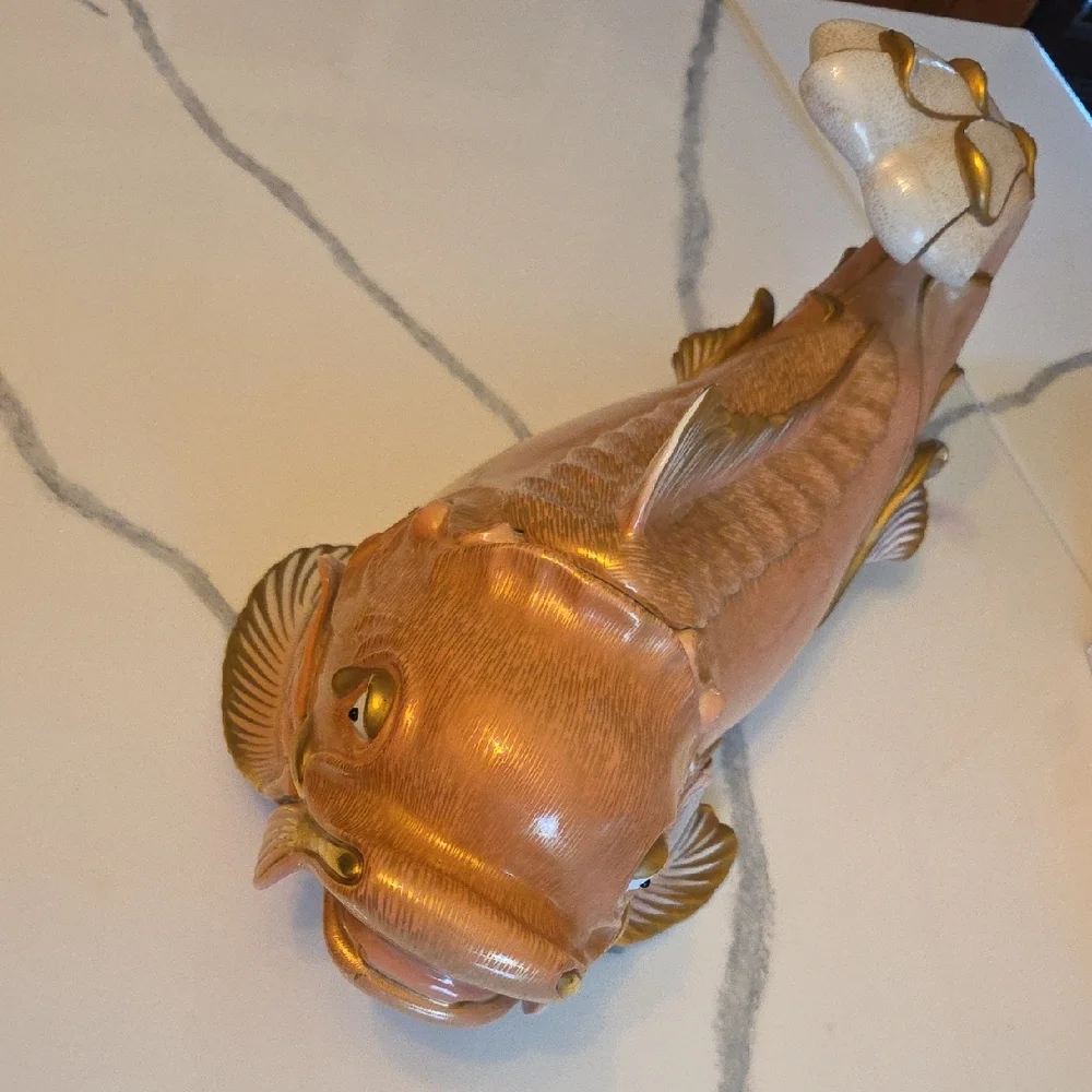 Elegant Gold and White Fish Figurine.for OGGETTI.